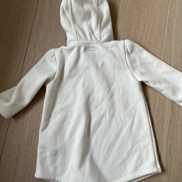 Baby it’s cold outside GAP hoodie - Picture 5 of 5